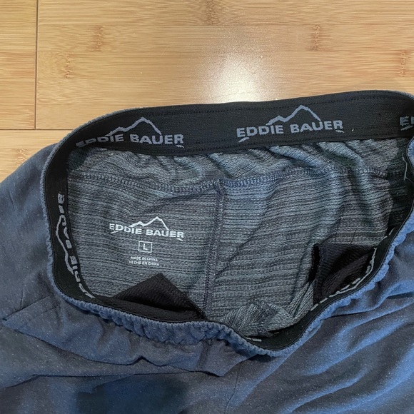 Eddie Bauer Crossover Training Shorts - Drawstring - Picture 3 of 5
